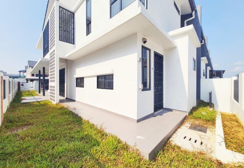 Elmina Green Three @ City of Elmina