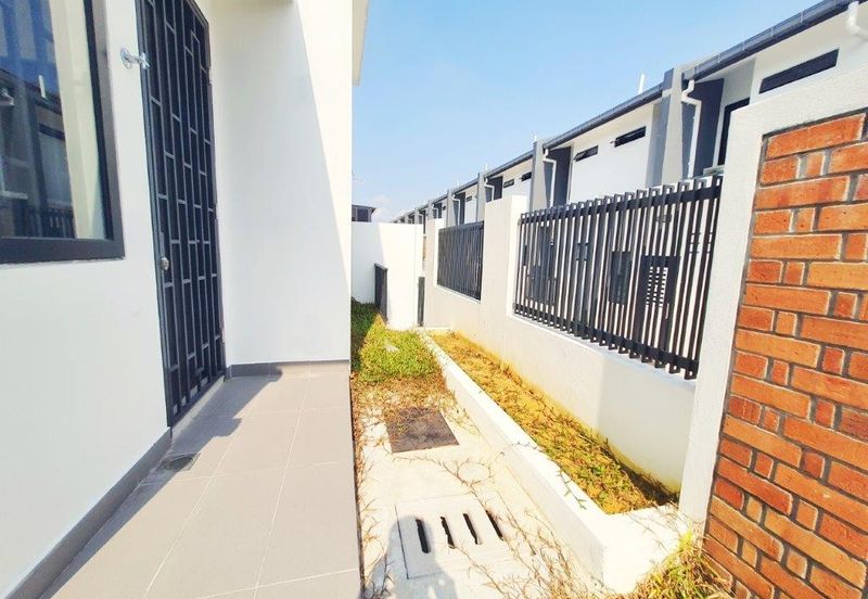 Elmina Green Three @ City of Elmina