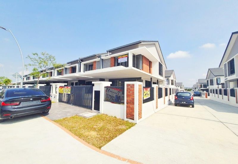 Elmina Green Three @ City of Elmina