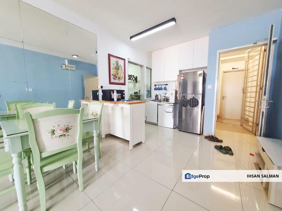 Cantik Partly furnished End unit Sentrovue Serviced Apartment Puncak Alam For Sale, Selangor, Bandar Puncak Alam