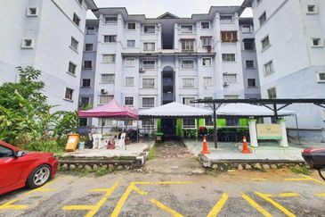 Residensi Warnasari 3