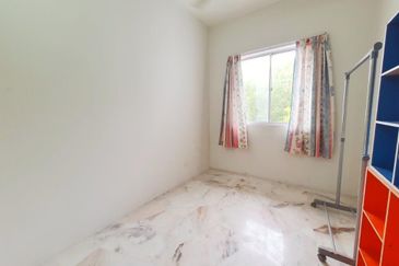 Residensi Warnasari 3