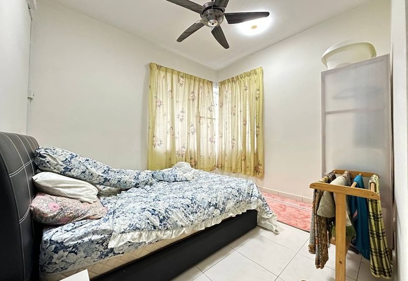 Residensi Warnasari 2