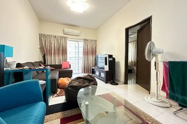 Residensi Warnasari 2