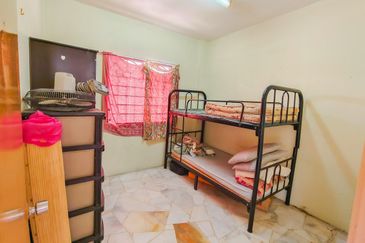 Astana Alam Apartment