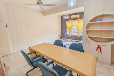 Astana Alam Apartment