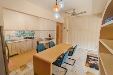 Astana Alam Apartment