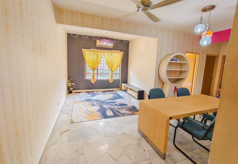 Astana Alam Apartment