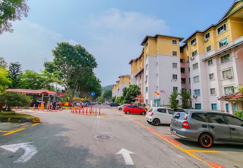 Astana Alam Apartment