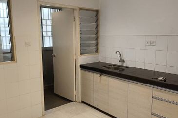 Seri Intan Apartment