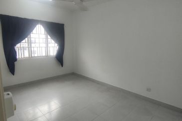 Seri Intan Apartment