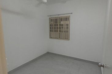 Seri Intan Apartment