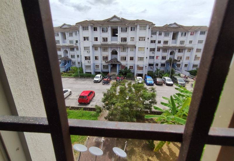 Residensi Warnasari 3