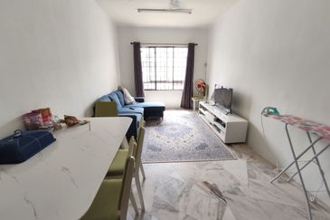 Residensi Warnasari 3