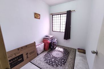 Residensi Warnasari 3