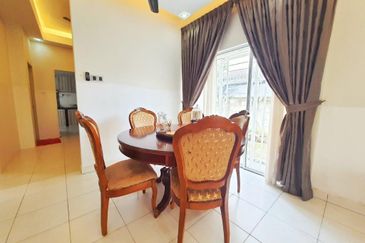 Full Furnished End Lot Guarded Double Storey Terrace Alam Suria Bandar Puncak Alam