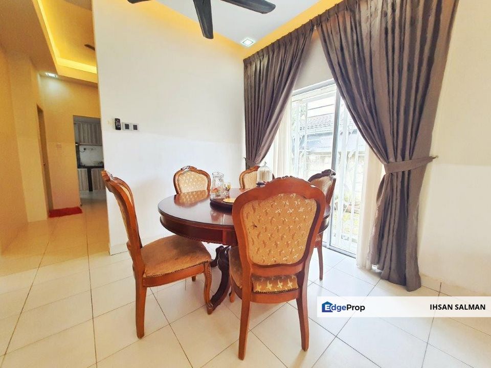 Full Furnished End Lot Guarded Double Storey Terrace Alam Suria Bandar Puncak Alam, Selangor, Bandar Puncak Alam