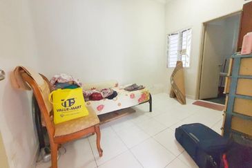 Full Furnished End Lot Guarded Double Storey Terrace Alam Suria Bandar Puncak Alam