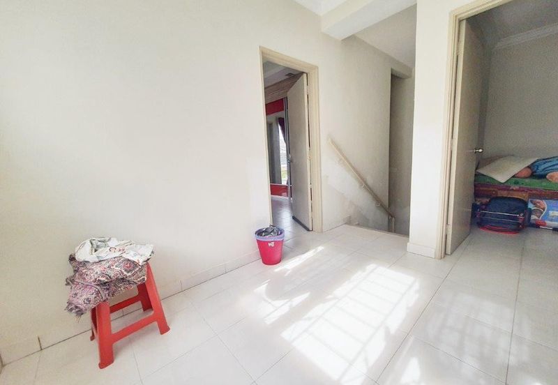 Full Furnished End Lot Guarded Double Storey Terrace Alam Suria Bandar Puncak Alam