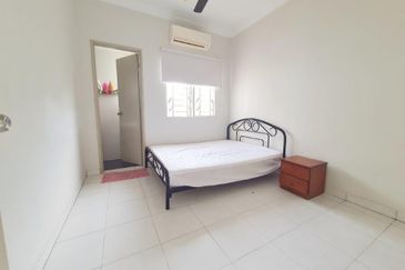 Full Furnished End Lot Guarded Double Storey Terrace Alam Suria Bandar Puncak Alam