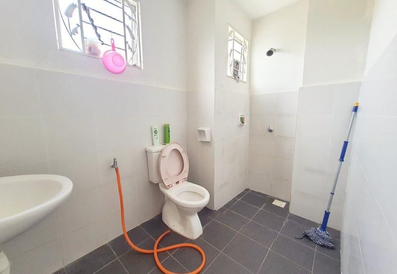 Full Furnished End Lot Guarded Double Storey Terrace Alam Suria Bandar Puncak Alam