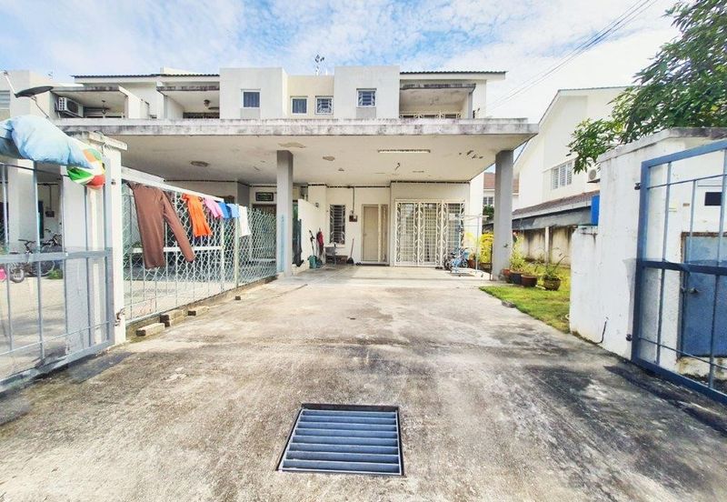 Full Furnished End Lot Guarded Double Storey Terrace Alam Suria Bandar Puncak Alam