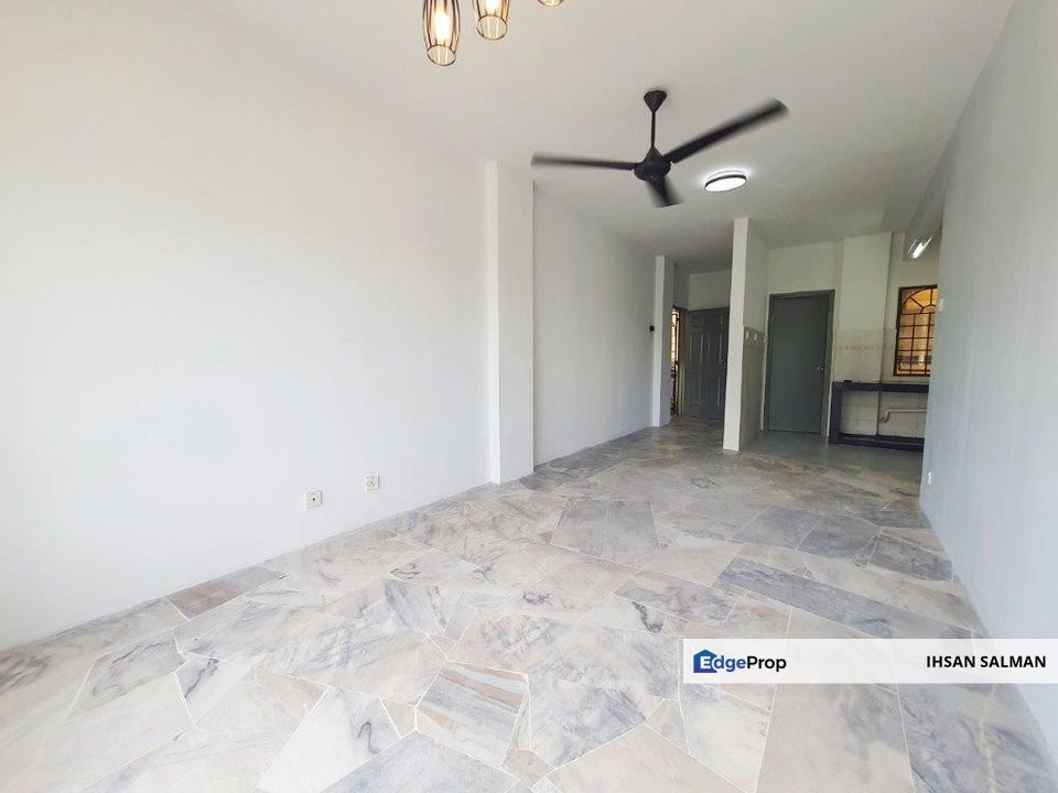 Baru Refurbished Tingkat 2 Parking Nampak Apartment Baiduri Astana Alam 2 Bandar Puncak Alam For Sale, Selangor, Bandar Puncak Alam