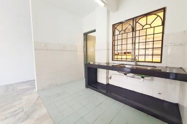 Astana Alam Apartment