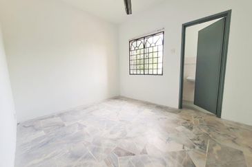 Astana Alam Apartment