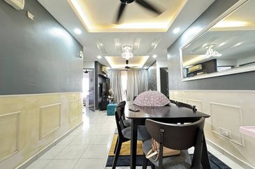 Residensi Laguna Biru 2