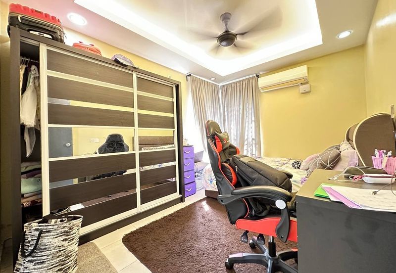 Residensi Laguna Biru 2