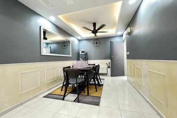 Residensi Laguna Biru 2