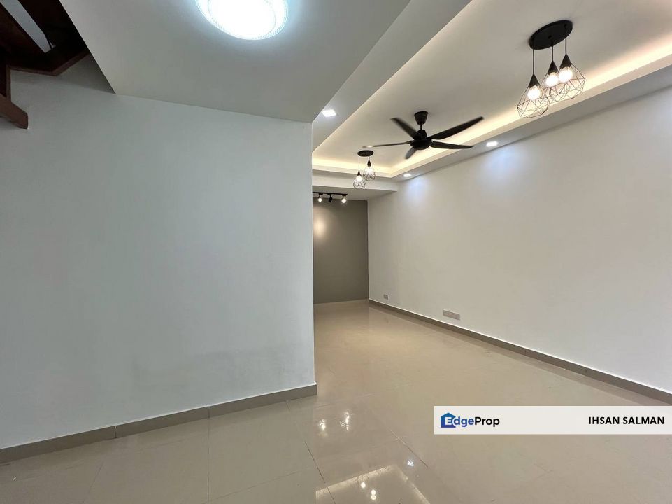 Freehold Renovated Extended Facing Open Teres 2 Tingkat Jalan Bakawali Bukit Sentosa Rawang For Sale, Selangor, Rawang
