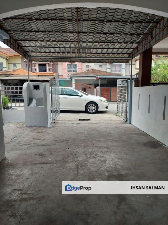 Freehold Extended Kitchen Near to Highways and Hospital Double Storey Terrace Bandar Puteri Klang For Sale, Selangor, Klang