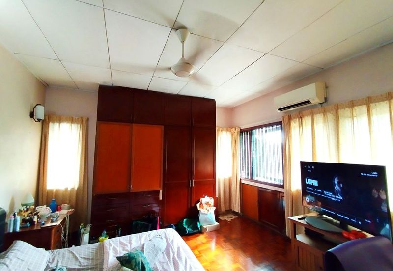 Seksyen 2, Shah Alam