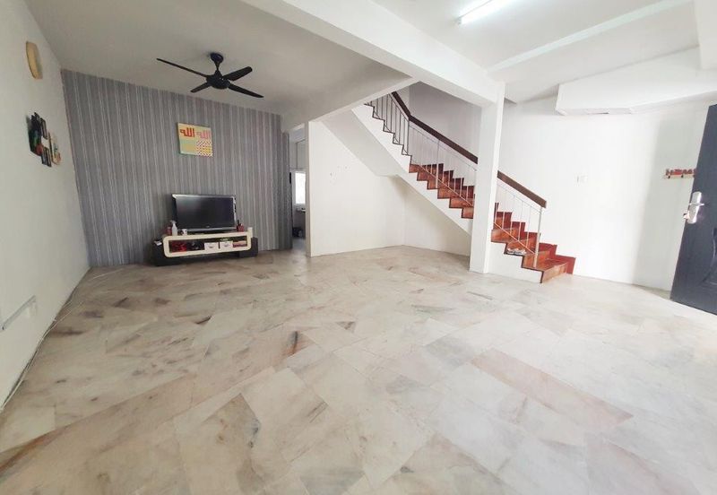 Facing Open Dekat Masjid Renovated Double Storey Terrace Naluri Sukma Fasa 2 Puncak Alam For Sale