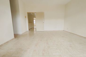 Freehold Newly Refurbished Near to School Double Storey Terrace House Jalan Serambi Bukit Jelutong Shah Alam For Sale