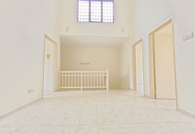 Freehold Newly Refurbished Near to School Double Storey Terrace House Jalan Serambi Bukit Jelutong Shah Alam For Sale