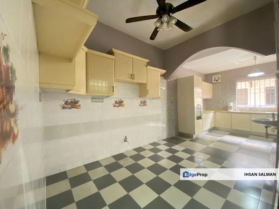 Freehold 22x75 Kitchen Cabinet Double Storey Terrace House Taman TTDI Jaya Seksyen U2 Shah Alam For Sale, Selangor, Taman TTDI Jaya 