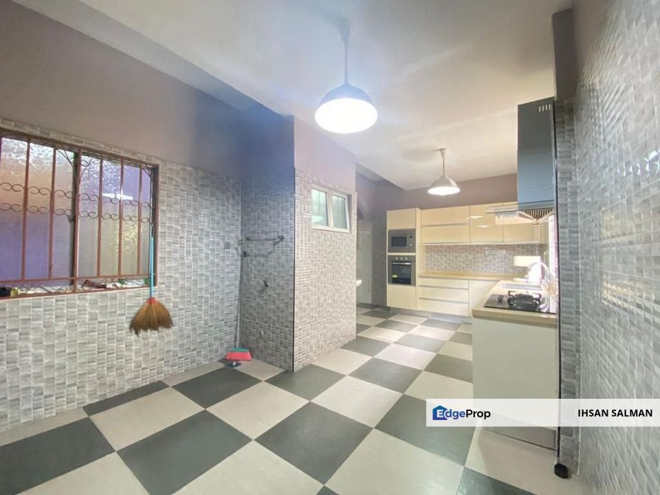 Freehold 22x75 Kitchen Cabinet Double Storey Terrace House Taman TTDI Jaya Seksyen U2 Shah Alam For Sale, Selangor, Taman TTDI Jaya 