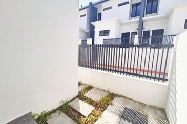 Elmina Green Three @ City of Elmina