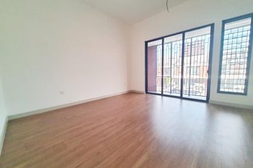 Elmina Green Three @ City of Elmina