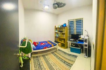 Residensi Laguna Biru 2