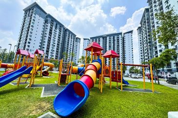 Residensi Laguna Biru 2