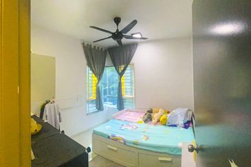 Residensi Laguna Biru 2