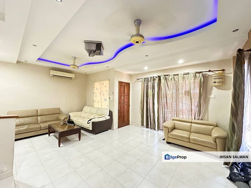 End Lot Renovated Extended Kitchen Double Storey Terrace Alam Budiman Seksyen U10 Shah Alam For Sale, Selangor, Shah Alam