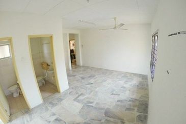 Astana Alam Apartment