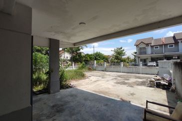 CORNER LOT TANAH BESAR PALING MURAH Semi D Cluster Alam Suria Bandar Puncak Alam For Sale