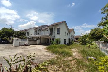 CORNER LOT TANAH BESAR PALING MURAH Semi D Cluster Alam Suria Bandar Puncak Alam For Sale