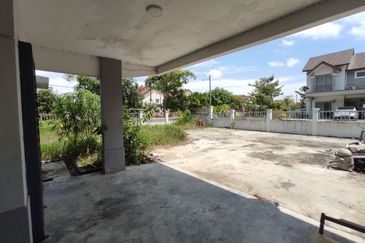 CORNER LOT TANAH BESAR PALING MURAH Semi D Cluster Alam Suria Bandar Puncak Alam For Sale